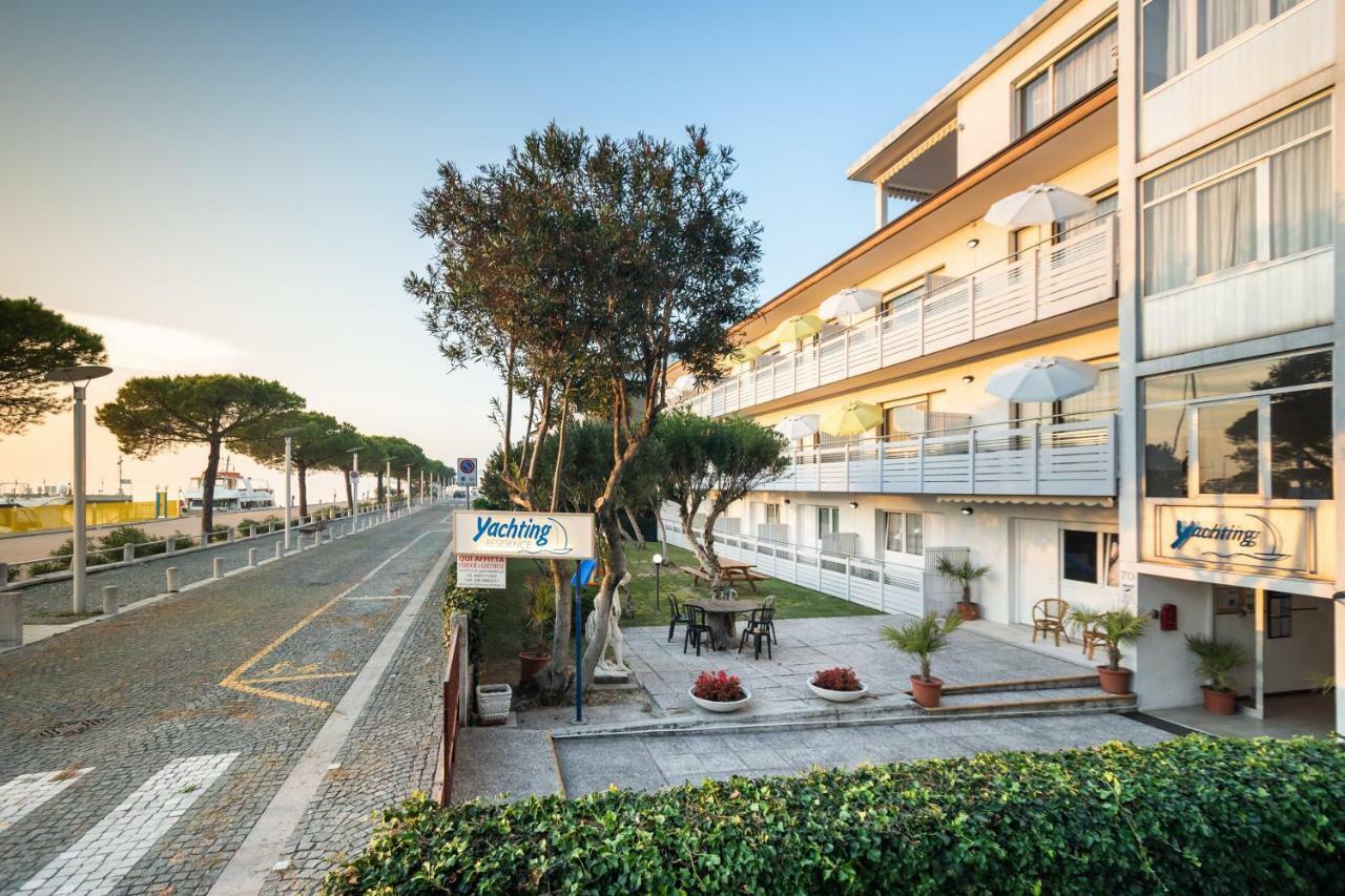 Yachting Residence Lignano Sabbiadoro Bagian luar foto