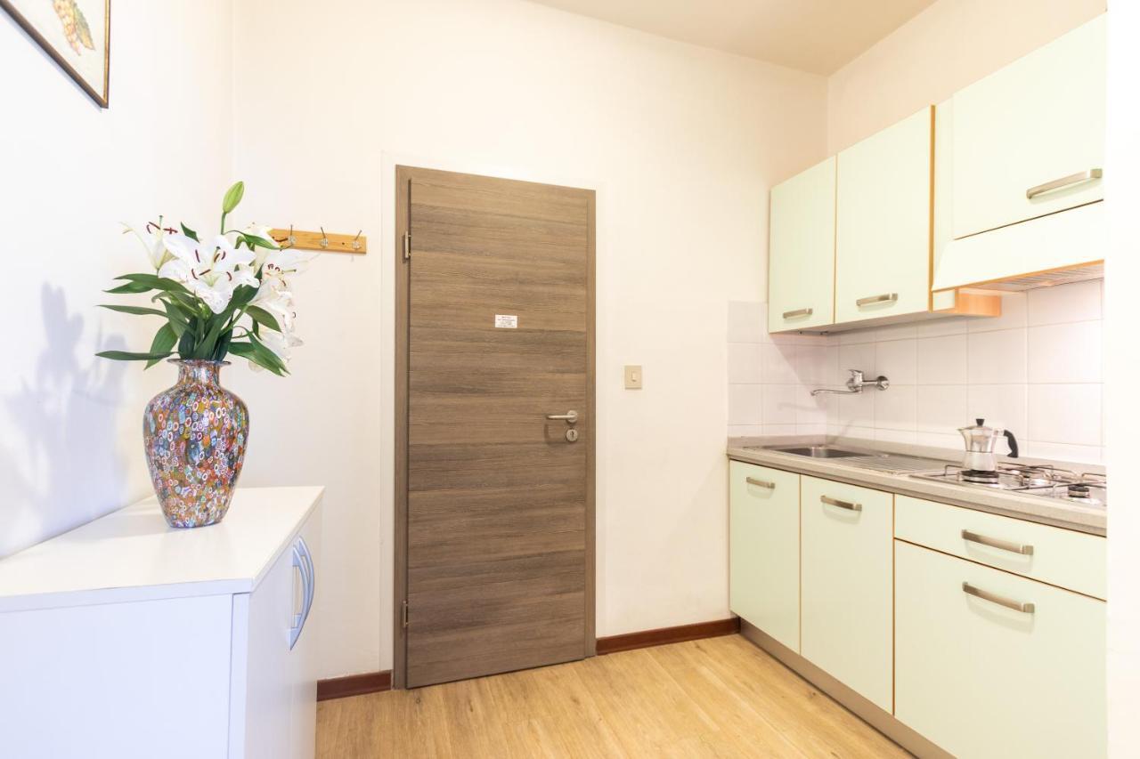 Yachting Residence Lignano Sabbiadoro Bagian luar foto