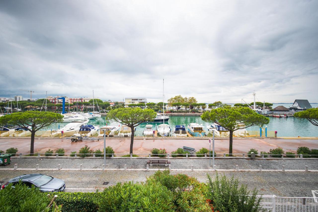 Yachting Residence Lignano Sabbiadoro Bagian luar foto