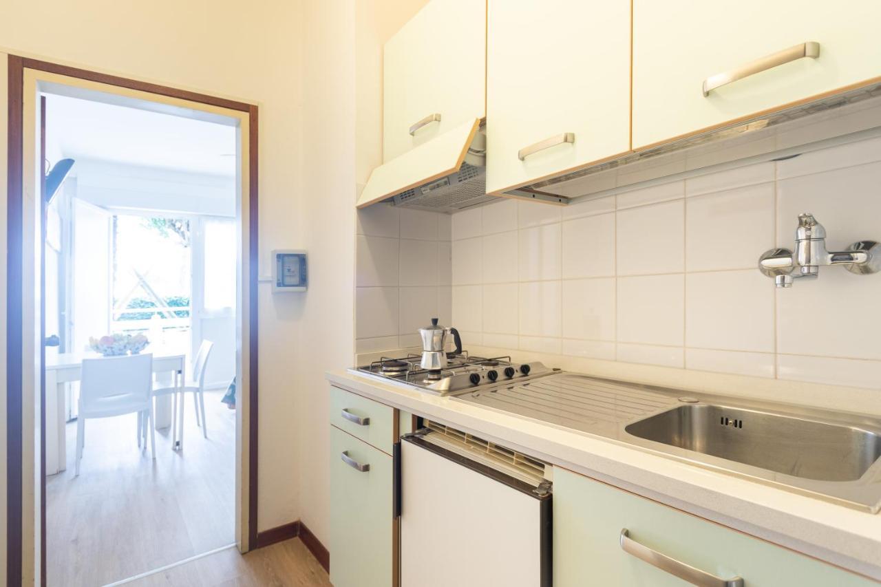 Yachting Residence Lignano Sabbiadoro Bagian luar foto